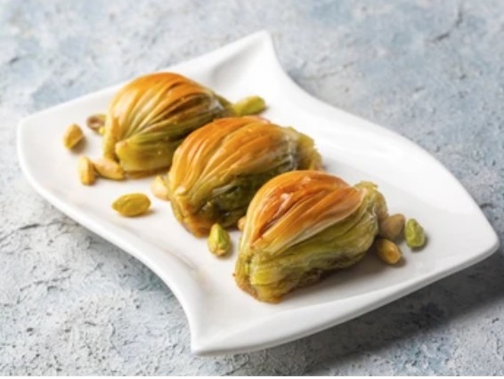 750 Gr Midye Baklava İnce Hamur Sanatı pasta