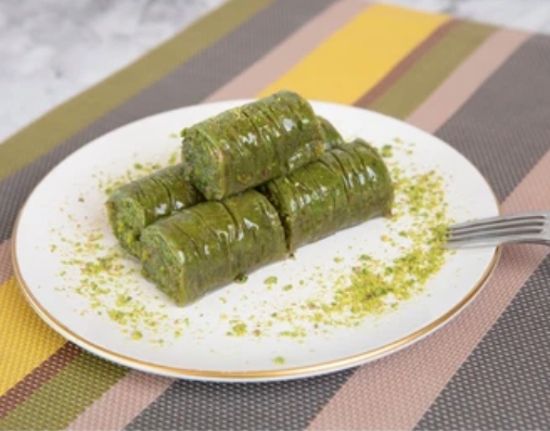 Taze Aromalı 1000 Gr Fıstık Sarma pasta