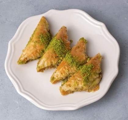 Tereyağlı Hamur 1000 Gr Şöbiyet Tatlısı pasta